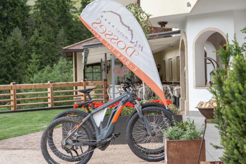 Hotel Dosses Тирес Екстериор снимка
